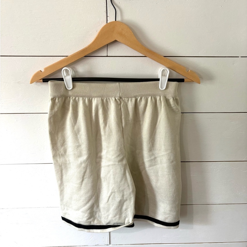 Chic V-Neck Cream Tee with Black Accents and matching shorts - Picture 8 of 8